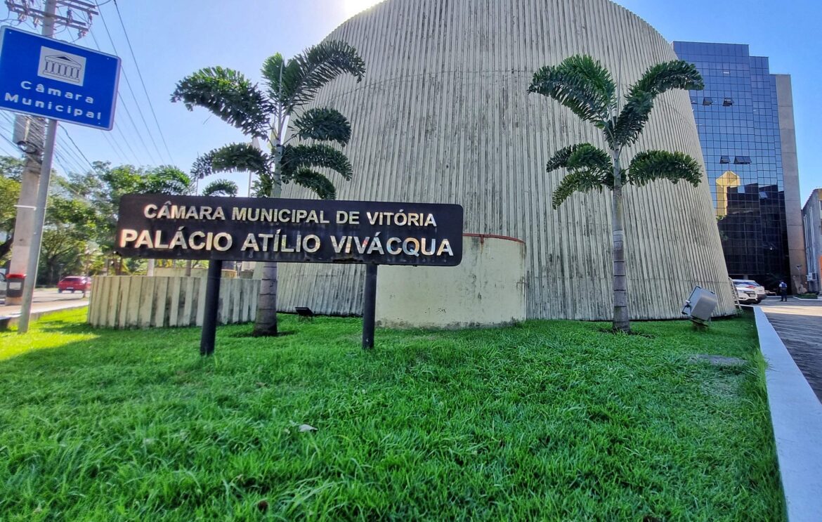 Redução de cargos: Câmara de Vitória decide sobre a extinção de 51 funções comissionada