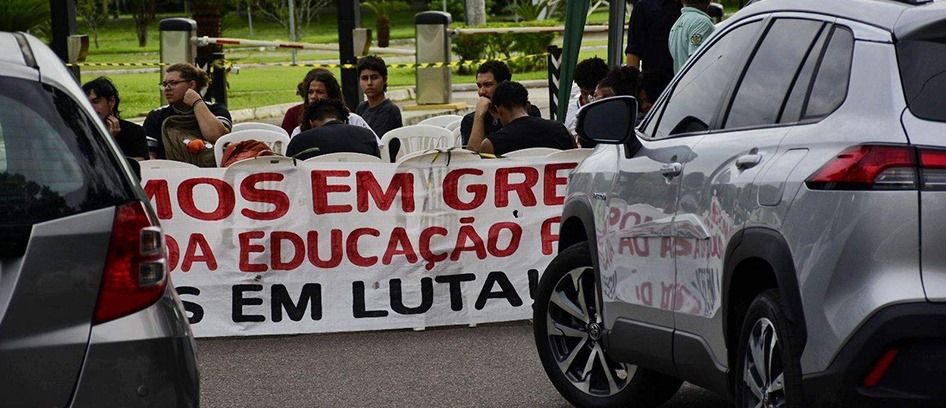 Professores de Universidades Federais Encerram Greve, UFES Permanece Paralisada