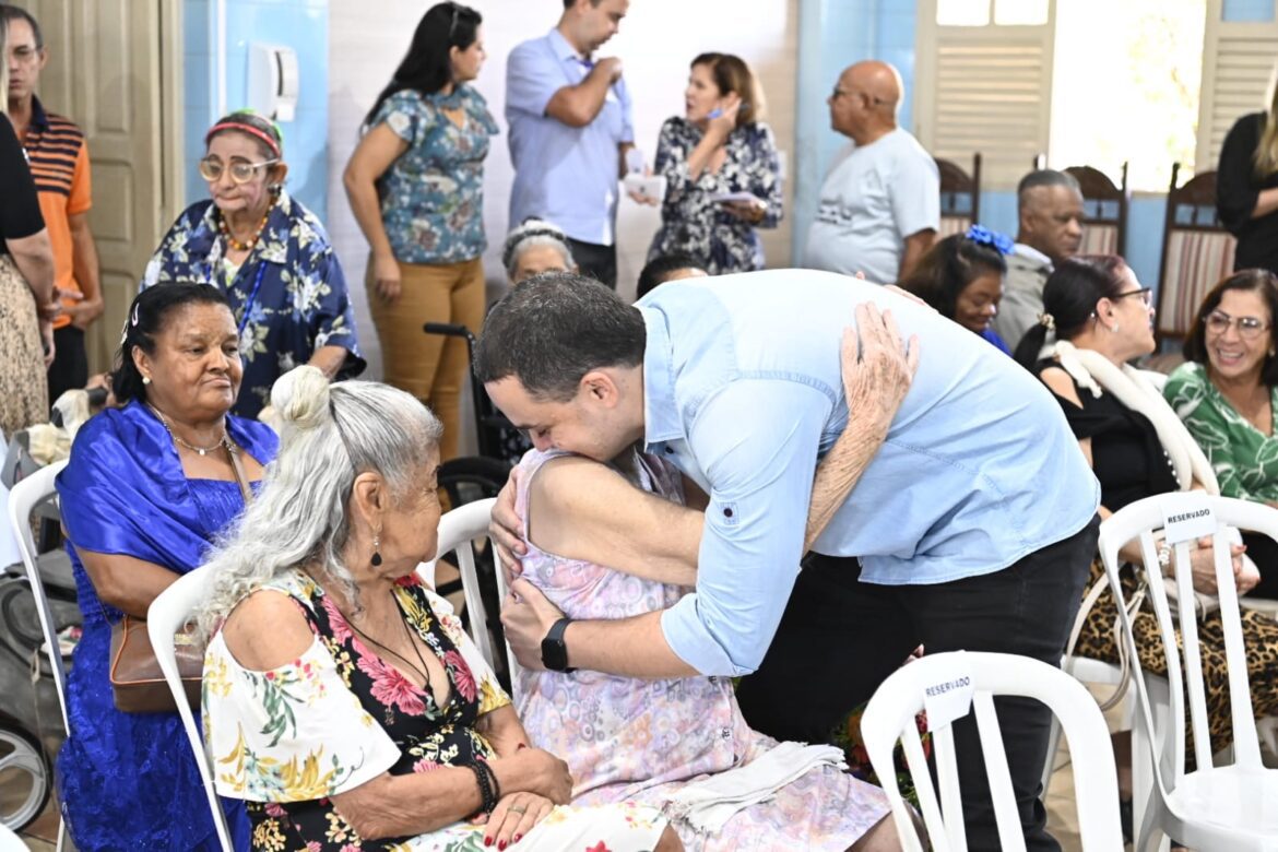 Termo de Cooperação entre Pazolini e Asilo dos Idosos fortalece laços de afeto e empatia