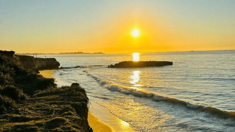 Beleza oculta: praia no Espírito Santo conquista turistas