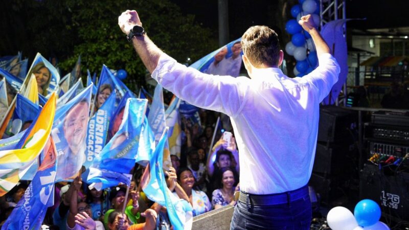 Arnaldinho mobiliza Renato Casagrande, Ricardo Ferraço e deputados federais em evento de campanha