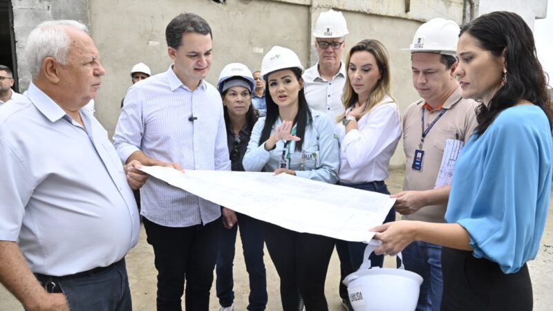 Pazolini inspeciona as obras da EMEF Paulo Roberto, em São Benedito, que estão 90% finalizadas e têm inauguração prevista para fevereiro