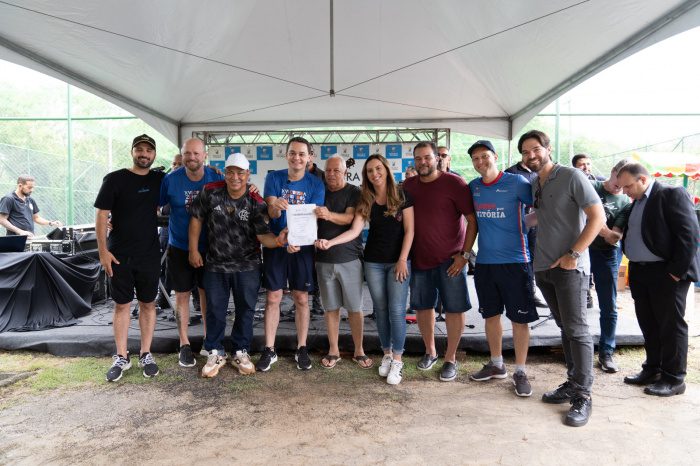 Bairro Santos Dumont ganha moderno campo de grama sintética e terá um novo mirante