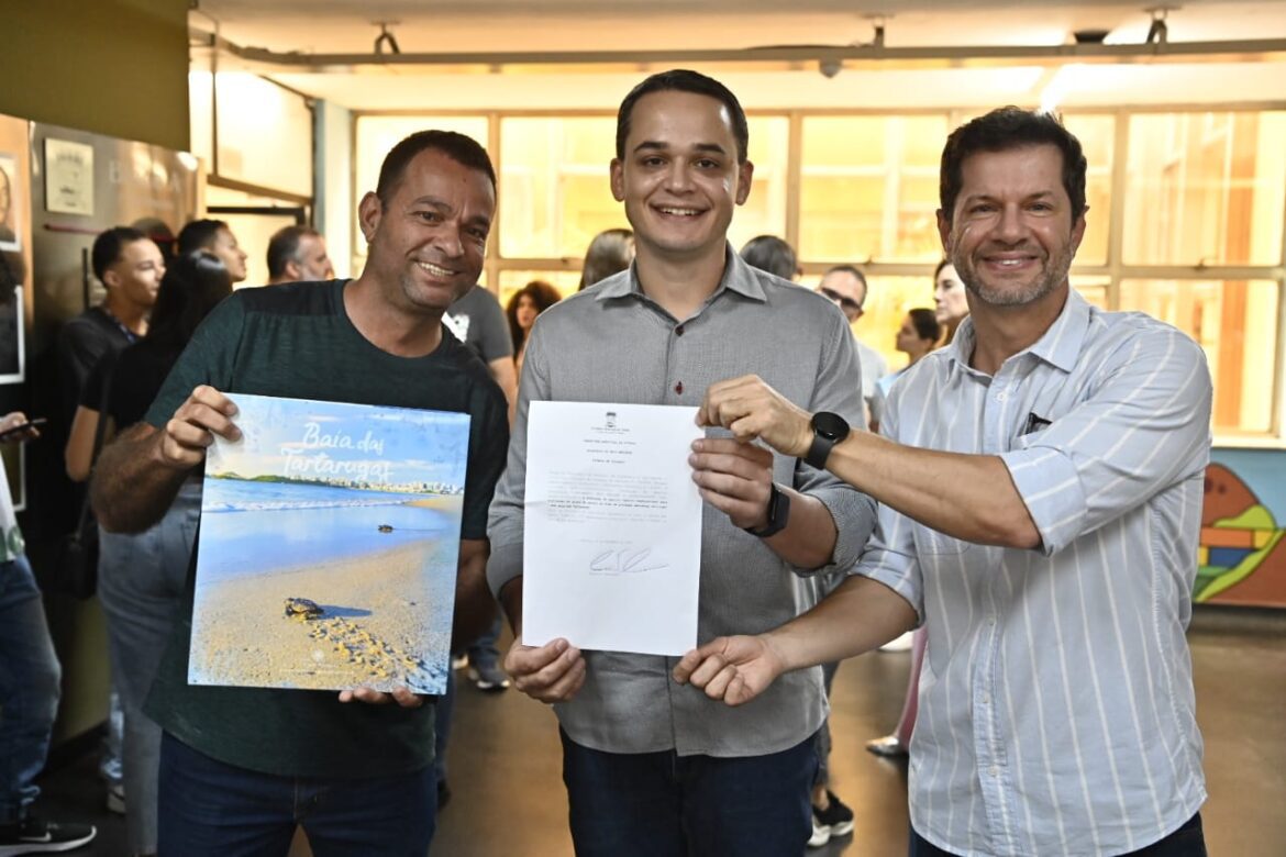 Pazolini assina contrato para elaboração do Plano de Manejo da APA Baía das Tartarugas