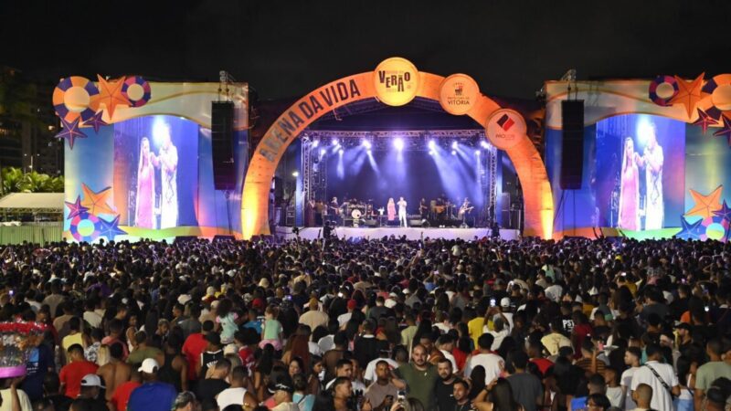 Pré-Carnaval na Arena de Verão arrasta multidão e faz história em Vitória